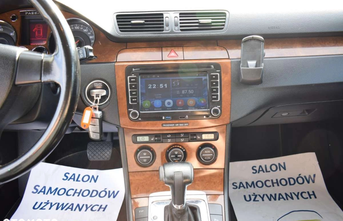 Volkswagen Passat cena 19900 przebieg: 301139, rok produkcji 2006 z Tczew małe 742